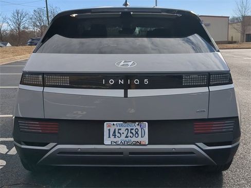 Used 2023 Hyundai Ioniq 5 SE image 5