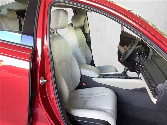 Used 2024 Honda Accord EX image 18