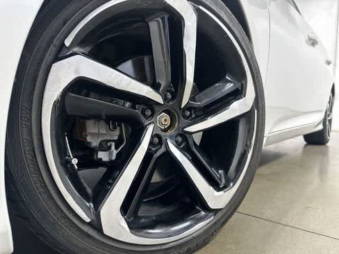 Used 2019 Honda Accord Sport image 28