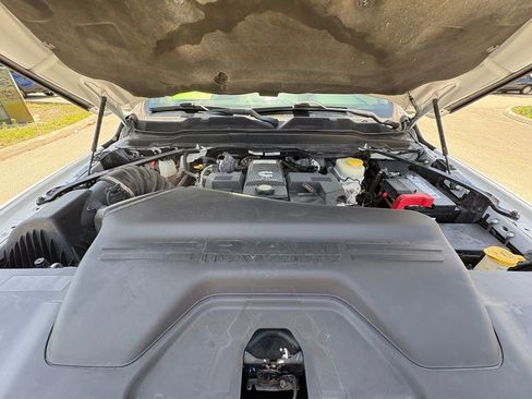 Used 2019 RAM 2500 Big Horn image 31