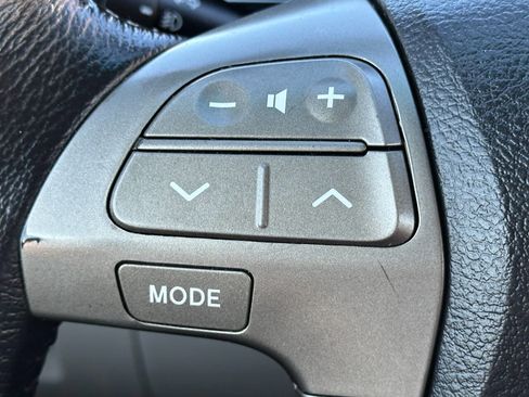 Used 2010 Toyota Highlander Limited image 49