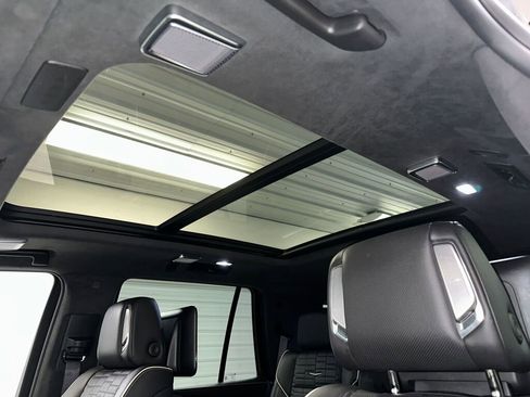 Certified 2023 Cadillac Escalade Sport Platinum w/ LPO, ONYX Package image 9