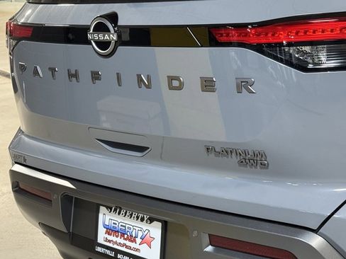 New 2026 Nissan Pathfinder Platinum AWD/4WD image 17