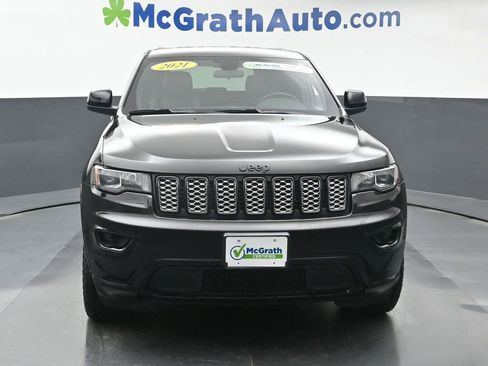 Used 2021 Jeep Grand Cherokee Laredo X image 4