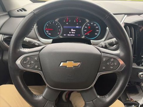 Used 2021 Chevrolet Traverse LT image 6