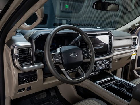 Used 2026 Ford F250 Platinum w/ Platinum Plus Package AWD/4WD image 17