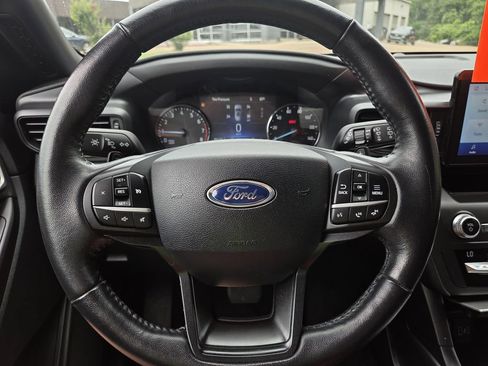 Used 2020 Ford Explorer XLT RWD image 20
