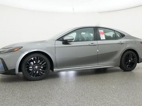 New 2026 Toyota Camry SE image 18