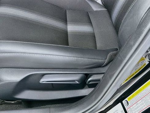 Used 2025 Honda Civic Sport image 21