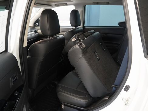 Used 2020 Mitsubishi Outlander GT image 22