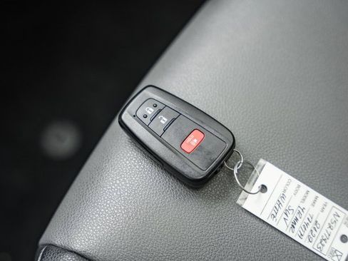 Used 2022 Toyota 4Runner SR5 Premium image 45