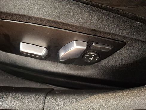 Used 2022 BMW 540i xDrive w/ Convenience Package image 6