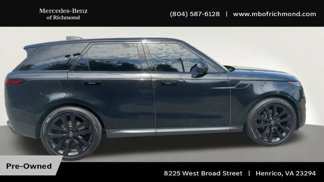 Used 2023 Land Rover Range Rover Sport SE AWD/4WD image 3