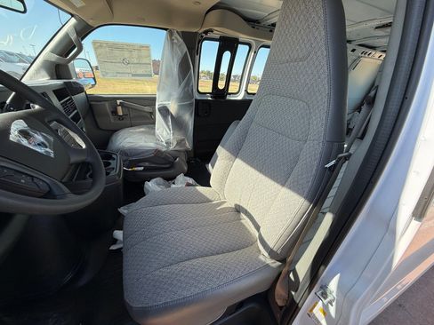 New 2025 GMC Savana 2500 Extended w/ Driver Convenience Package image 10