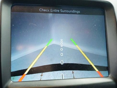 Used 2017 Jeep Cherokee Latitude w/ Cold Weather Group image 36