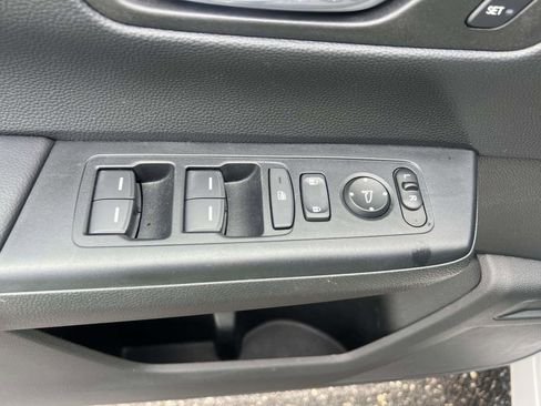 Used 2025 Honda CR-V Sport-L image 16