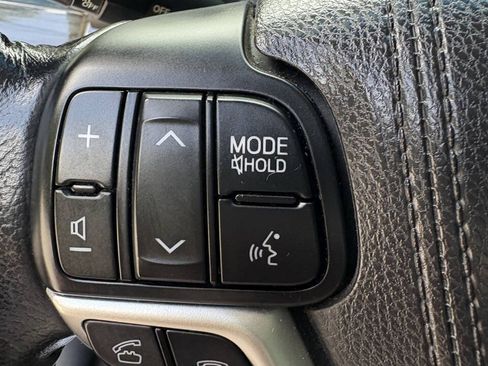 Used 2016 Toyota Sienna XLE FWD image 23