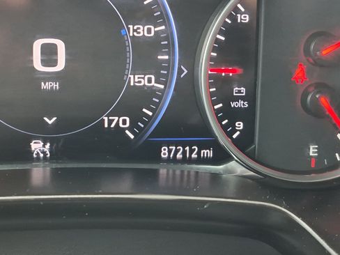 Used 2020 Chevrolet Blazer RS FWD image 2
