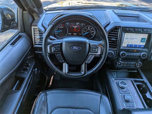 Used 2021 Ford Expedition Max Limited image 17