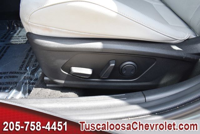 Used 2025 Hyundai Elantra Limited FWD image 22