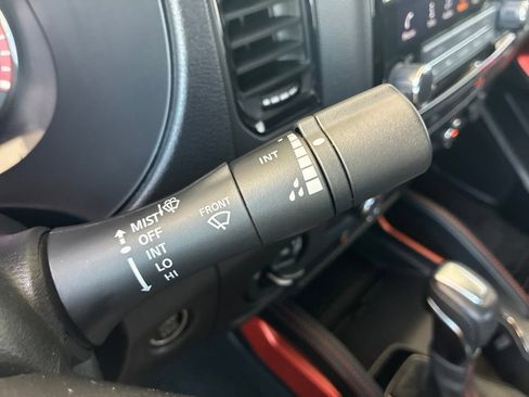 Used 2024 Nissan Frontier PRO-4X w/ Technology Package AWD/4WD image 26