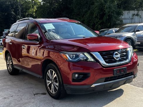 Used 2017 Nissan Pathfinder SV AWD/4WD image 8
