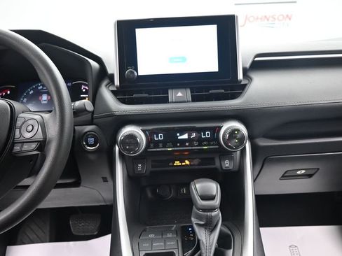 Used 2023 Toyota RAV4 XLE FWD image 21