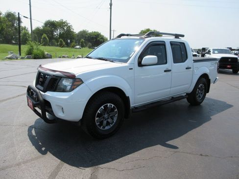 Used 2016 Nissan Frontier PRO-4X AWD/4WD image 13