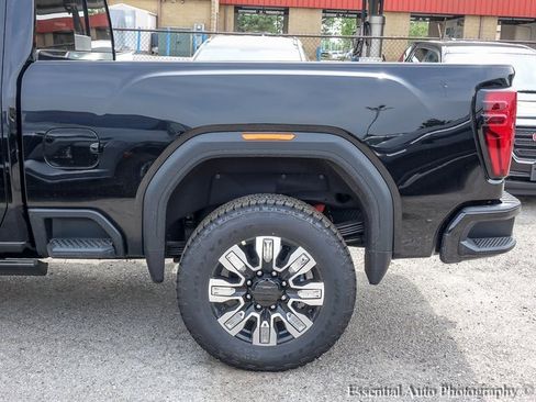 New 2025 GMC Sierra 2500 Denali w/ Technology Package image 8