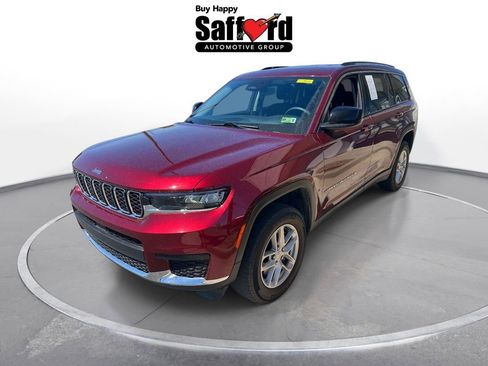 Used 2023 Jeep Grand Cherokee L Laredo image 1