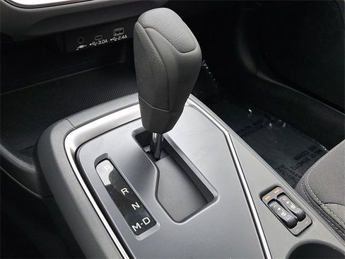 Used 2025 Subaru Crosstrek 2.0i Premium image 16