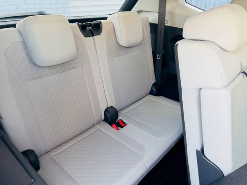 Used 2020 Volkswagen Tiguan S w/ 3rd Row Seat Package image 15