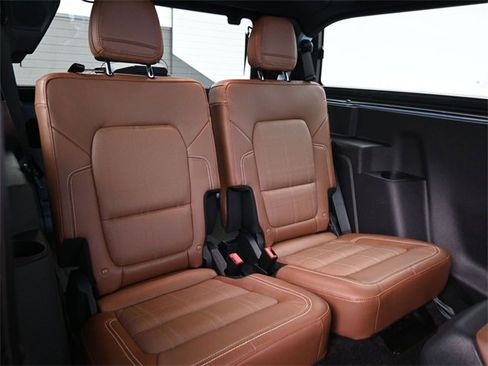 Used 2024 Ford Bronco Heritage Edition image 13