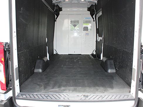 Used 2024 Ford Transit 250 148 High Roof Extended w/ Load Area Protection Package RWD image 18