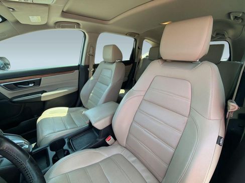 Used 2018 Honda CR-V Touring image 28