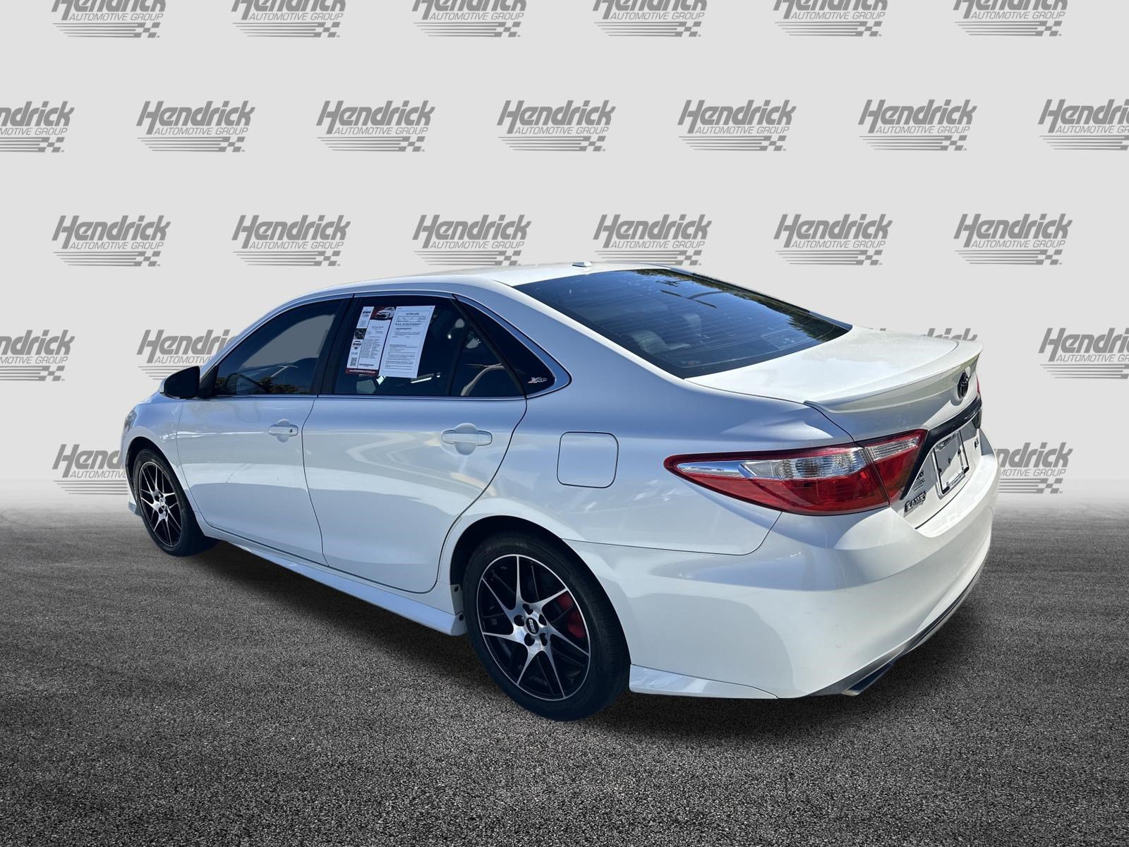 Used 2016 Toyota Camry SE FWD image 8