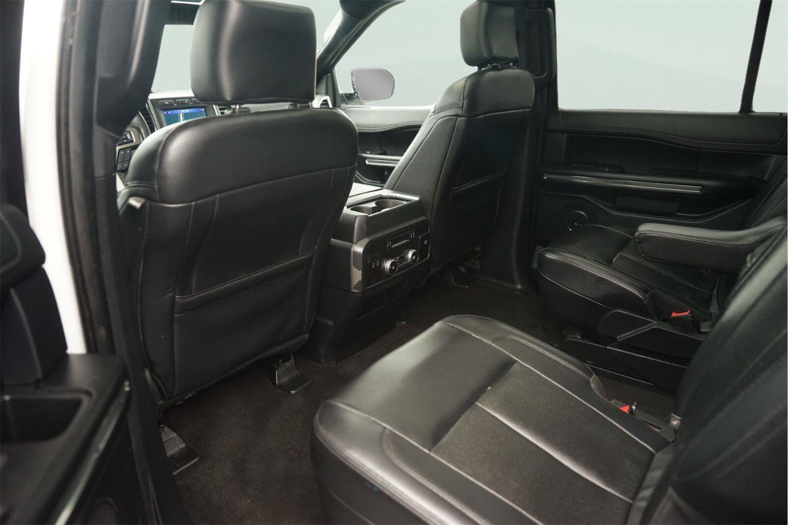 Used 2020 Ford Expedition Max XLT w/ Equipment Group 202A RWD image 12