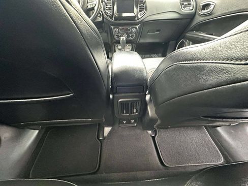 Used 2018 Jeep Compass Latitude w/ Popular Equipment Group image 21