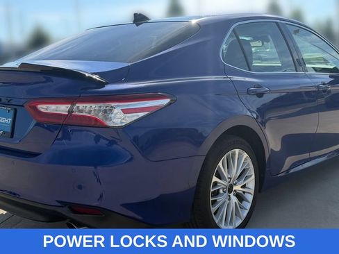 Used 2018 Toyota Camry XLE w/ Protection Package (Q2) FWD image 5