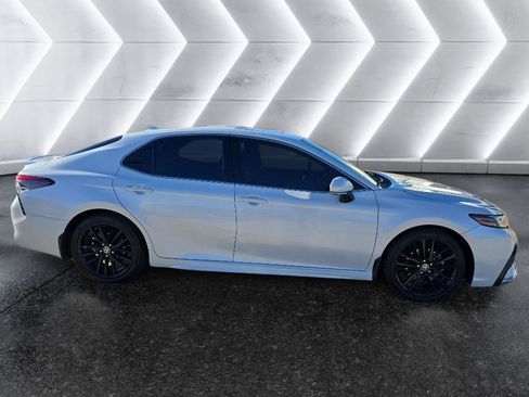 Used 2023 Toyota Camry XSE image 4