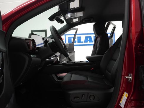 New 2026 Chevrolet Equinox RS w/ Convenience Package III image 16