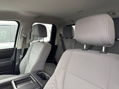 Used 2022 Toyota Tundra SR5 w/ SR5 Convenience Package RWD image 17
