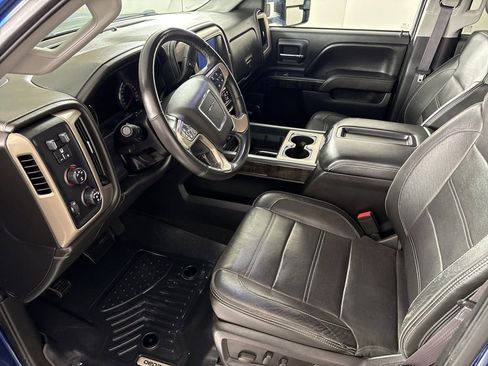 Used 2015 GMC Sierra 3500 Denali w/ Duramax Plus Package image 26