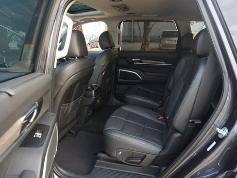 Used 2021 Kia Telluride EX w/ EX Premium Package AWD/4WD image 17