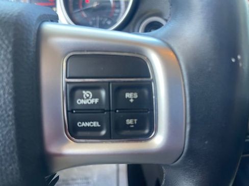 Used 2017 Dodge Journey SXT image 22