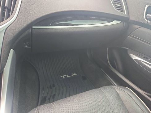 Used 2018 Acura TLX V6 SH-AWD w/ Technology Pkg image 18