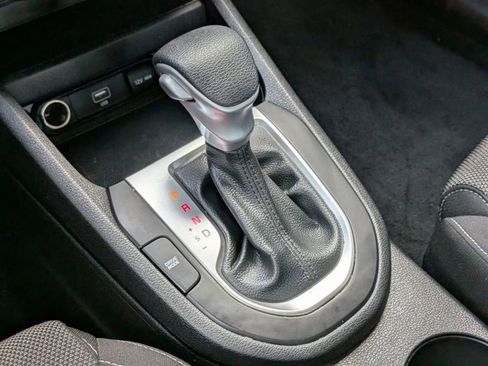 Certified 2023 Kia Forte LXS w/ LXS Technology Package FWD image 16