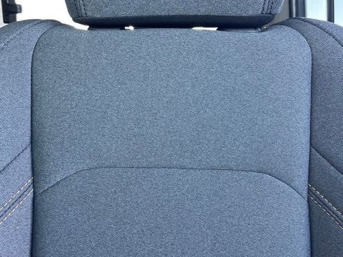 New 2025 Jeep Gladiator Sport image 6