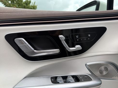 Used 2023 Mercedes-Benz EQE 350+ SUV w/ AMG Line Exterior Package image 24