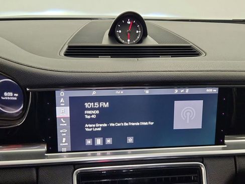 Used 2018 Porsche Panamera 4 AWD/4WD image 31